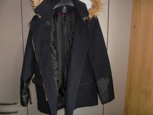 Damen Winterjacke schwarz m. warmer Kapuze Gr. 40 von H&M Bild 2