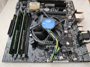 Asus B150M-C Mainboard, Intel i3-6100 bis 3,7 kHz, 8 Gb DDR4 RAM Bild 5