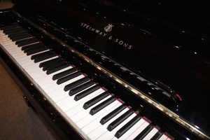 Klavier Steinway & Sons T-145, schwarz poliert, 5 Jahre Garantie Bild 3