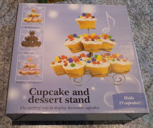 Cupcake und Dessert Stand   Cupcake und Desert Ständer, hält 13 Cupcakes, NEU und OVP