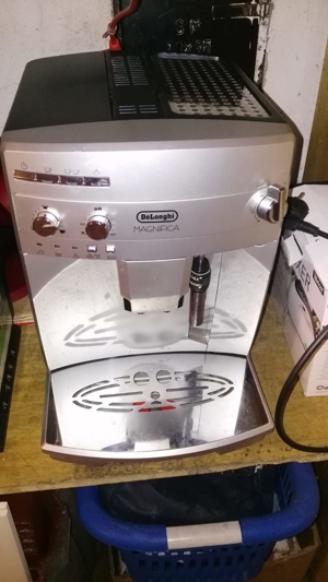 Kaffeevollautomat De Longhi   Neuwertig