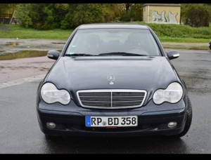 Mercedes Benz C 180 Bild 4