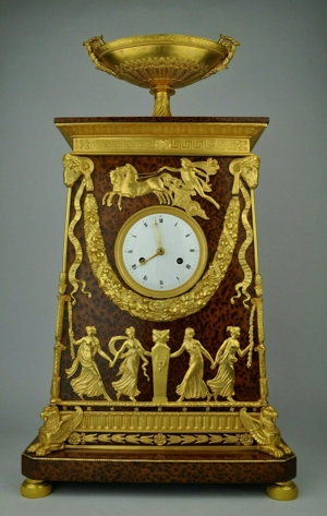 Empire Pendule Apollon als Lenker des Sonnen-Streitwagens Paris um 1813