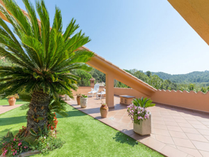 Spanien Costa Brava Ferienhaus Finca mit privatem Pool mieten Bild 2