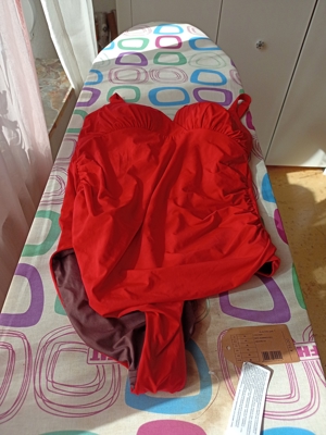 Calzedonia Badeanzug rot grosse XL und Lederimitat Hi se grosse XL Bild 2