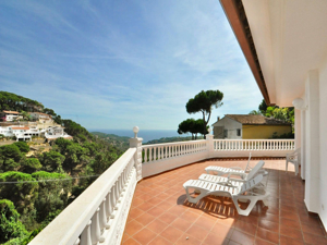 TOP Spanien Ferienhaus Costa Brava für 18 Personen privater Pool und Meerblick zu vermieten Bild 16