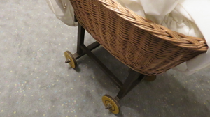 Puppenstubenwagen von ca. 1910 Bild 2