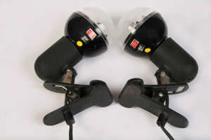 2xHEDLER Morris AC Bare Bulb incl.Fassung u. Halterung 220V Diffusorkugeln