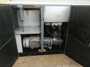 Schraubenkompressor Atlas Copco GA 37 mit Kältetrockner Bild 4