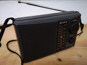 Vintage Dual Band Radio SONY ICF-18 - Reisegerät - Baujahr 1997 Bild 1