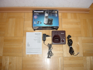 Panasonic Basisstation KX-TG 7861G mit Anrufbeantworter, Netzgerät ,Telefonkabel , Moccabraun. Bild 1
