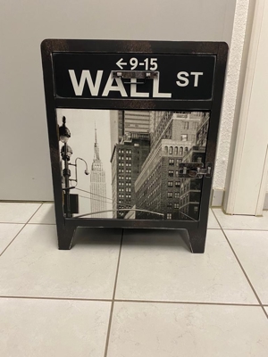 Nachttisch Wall Street