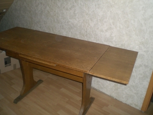 Holzschrank Bild 10