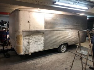 Oldtimer Foodtruck Verkaufswagen zu verkaufen Bild 5