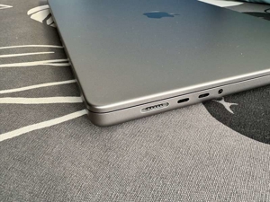 Apple MacBook Pro 16" - M2 Pro - 16GB - 1TB - spacegrey - topp - noch Garantie! Bild 2