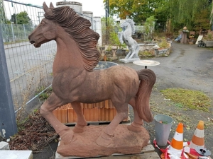 Pferd Steinpferd Sandstein Reiterhof Gartengestaltung Hofeinfahrt Skulptur Tier Bild 2