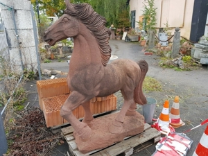 Pferd Steinpferd Sandstein Reiterhof Gartengestaltung Hofeinfahrt Skulptur Tier Bild 5