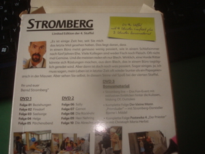 Stromberg Paket - Staffeln 1-4 + PC Game Büro ist Krieg+ TB Die goldenen Job-Regeln Bild 9