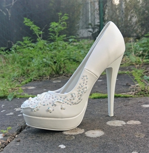 Gr. 39 + 40, sexy High Heels Pumps, weiß - Glitzer + Perlen - Wedding Pumps, Hochzeit, Party Bild 1