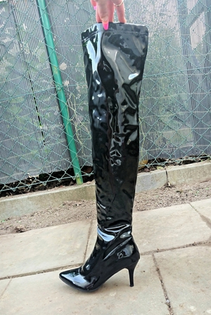 Gr. 41,5 - 42, sexy High Heels Overknee Stiefel - LACK schwarz Bild 3