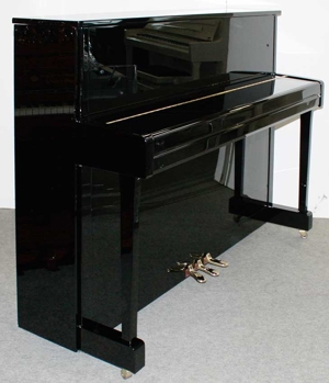 Klavier Yamaha B2, 113 cm, schwarz poliert, Baujahr 2008, 5 Jahre Garantie Bild 2