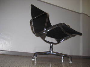 Ray und Charles Eames - Lounge Chair   S - Eur 1095 Bild 2