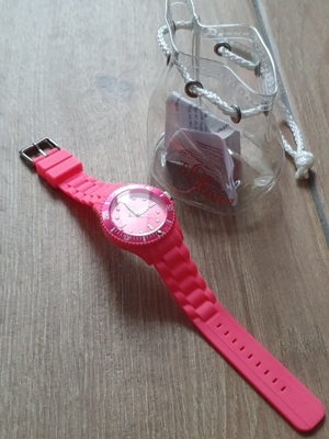 s.Oliver Uhr analog, pink, Silikon Bild 1