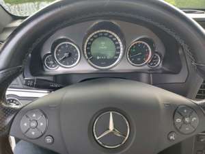 Mercedes-Benz E 200 CGI BlueEFFICIENCY Automatik Bild 4