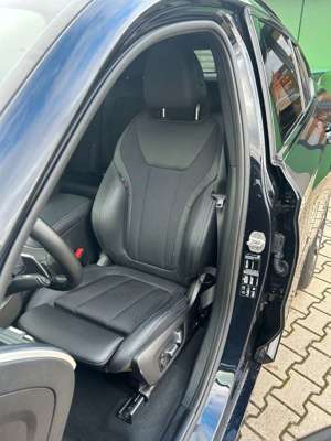 BMW X4 30d M Sport -HUD-ACC-HK-El.Sitze-360Kam-20Zo Bild 10