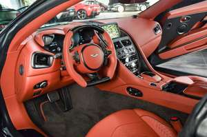 Aston Martin DBS Superleggera 5.2 V12 Full Carbon + Q Special Bild 3