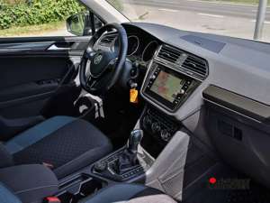 Volkswagen Tiguan 2.0 TSI IQ.DRIVE 4Motion Navi ACC Bild 5