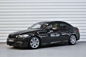 BMW 330 d+M-Sportpaket+Automatik+Xenon+BLACK SAPPHIRE Bild 3
