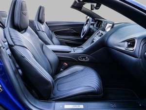 Aston Martin V8 DB11  Volante Ion Blue, Signature Metallic Bild 10