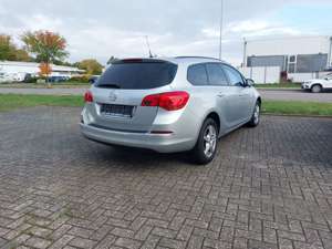 Opel Astra Sports Tourer Bild 3