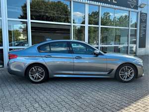 BMW 530 d M SPORT SAG LivCoPROFE+HUD+360°+ACC+AHK+HK Bild 8