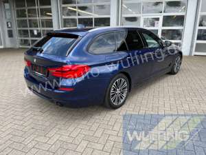 BMW 520 d Touring Mild-Hybrid Sport-Line Autom. Pano Bild 4