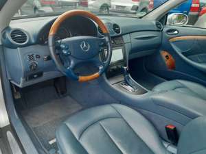 Mercedes-Benz CLK 320 /Leder/Automatik/Xenon/Sitzh./Glas.D/BLUE Bild 9
