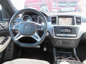 Mercedes-Benz GL 63 AMG 4Matic DESIGNO/NAVI/KEYLESS/PANORAMA Bild 2