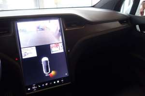 Tesla Model X Bild 9