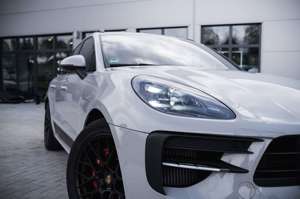 Porsche Macan GTS-Servo Plus-LED-Sport-Design-Paket Bild 3