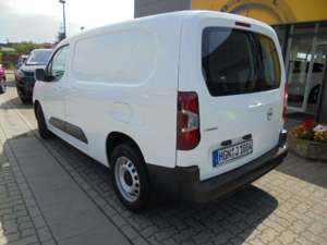 Opel Combo 1.2T AT Edition L2 Klimaautom./Keyless/Allwetter Bild 4