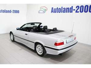 BMW 318 i  Cabrio Exclusiv Edition+Klimatronic Bild 4