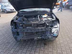 Chevrolet Captiva LT+ 2.2TD, Leder AHK Navi Unfallschaden Bild 2