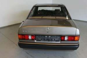 Mercedes-Benz 190 E 2,0 Oldtimer Originalzustand nur 81897 KM Bild 5