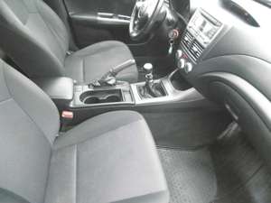 Subaru Impreza 2.0D Active, Euro 5, AHK Bild 8