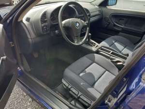 BMW 318 318i touring / elektr. Schiebedach / Airbags Bild 3