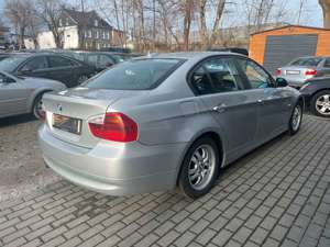BMW 318 i Limousine *Top Zustand* Bild 6