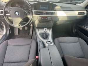 BMW 318 i Limousine *Top Zustand* Bild 8