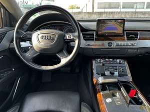 Audi A8 6.3 W12 quattro Lang Bild 4