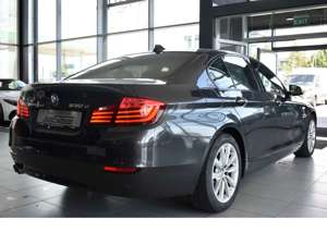 BMW 530 d xDrive +FLA+4xSHZ+SoftClose+STH+4xKlima+LM Bild 2
